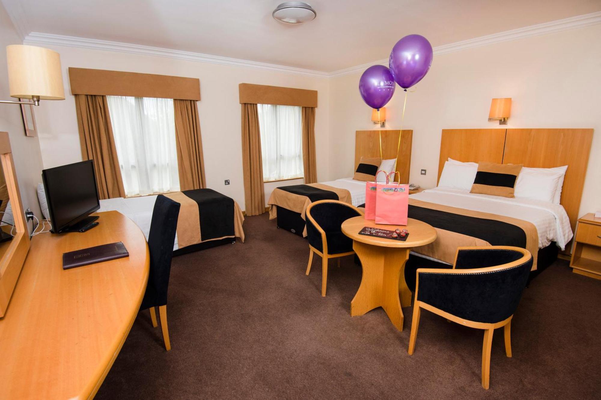 La Mon Hotel & Country Club Castlereagh 외부 사진
