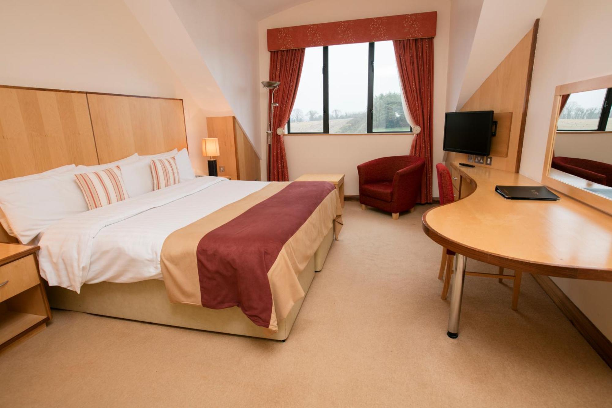 La Mon Hotel & Country Club Castlereagh 외부 사진